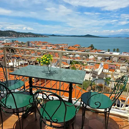 Historic Greek House With Sea View Balcony Vila