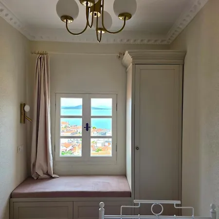 Historic Greek House With Sea View Balcony *