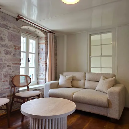 Historic Greek House With Sea View Balcony *